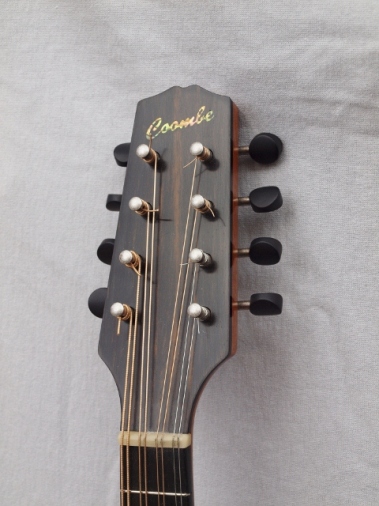 Classical mandolin headstock
